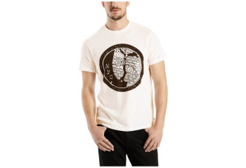 Levis Commuter Camiseta Drop Hem Tee NYC crema_f1